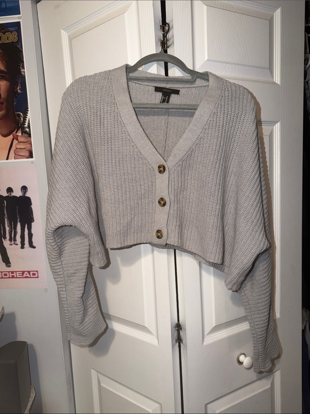 Forever 21 Cropped V-Neck Button Cardigan - Light Gray